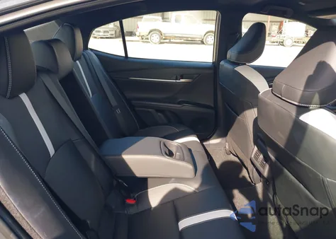 2025 Toyota Camry Se z USA, uszkodzony, nr VIN 4T1DAACKXSU139562